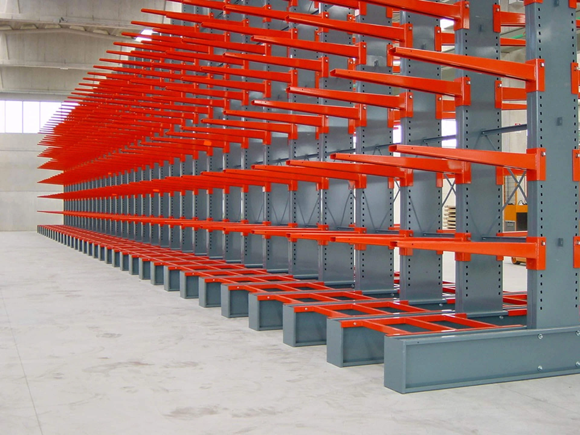 RAYONNAGES CANTILEVERS ONT QUELLES AVANTAGES ?